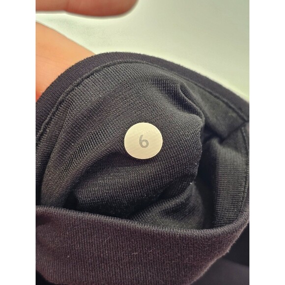 ALK Women's 6 Lululemon Black Low Rise Cropped length Ankle Leggings Pants Capri - Picture 4 of 4